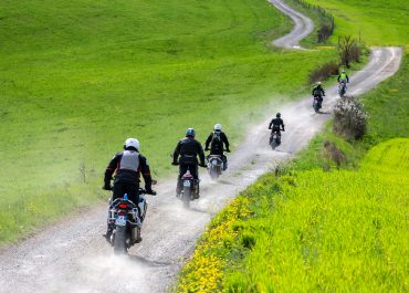 Freinage & descentes en tout-terrain : techniques et erreurs fréquentes