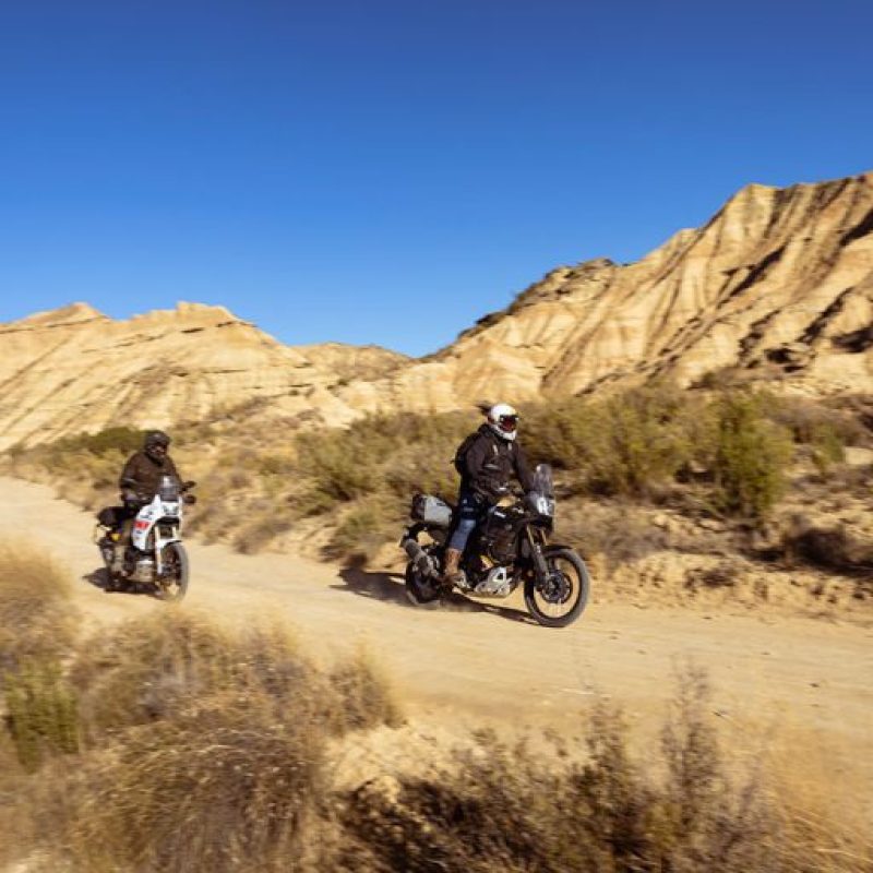 moto-raid-rando-moto-trail-bardenas-10-768x512-1